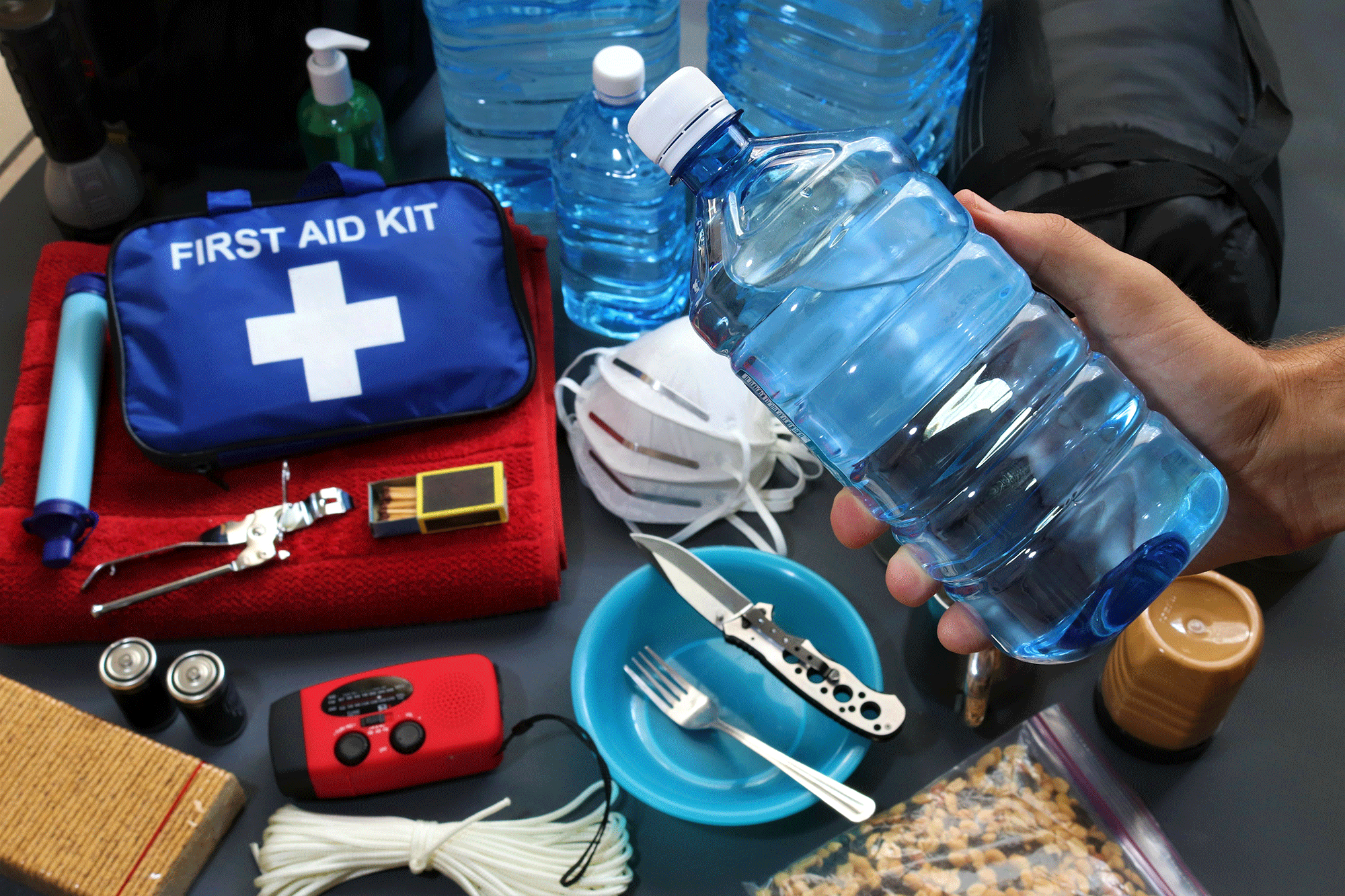 The Ultimate Guide to Building a Disaster Kit: Essentials and Must-Haves